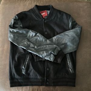 Men’s Black Arizona Faux Leather Sleeved Jacket in size XL